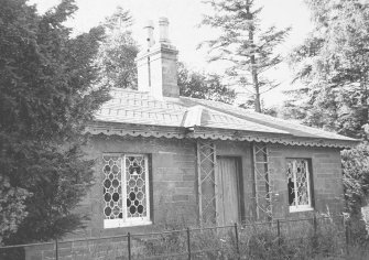 Glenearn Lodge.
General view.