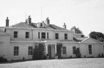 Glencarse House.
General view.