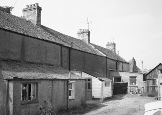 Pitcairngreen, Emohruo and Glenartney
General view of rear.