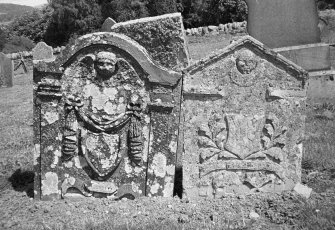 St Madoes Churchyard.
View of gravestone.