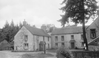 General view cottages in Inver village, including the old coaching inn.