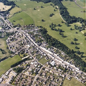 Oblique aerial view centred on the town of Lauder, taken from the SSE.