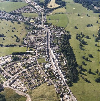 Oblique aerial view centred on the town of Lauder, taken from the ESE.