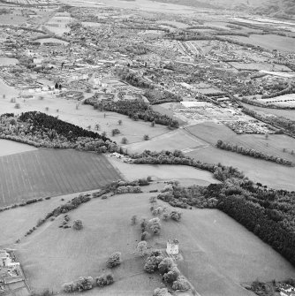 Oblique aerial view looking from Clackmannan Tower to Alloa, taken from the SSE