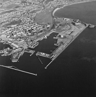 Oblique aerial view centred on Burntisland Harbour, taken from the SW.