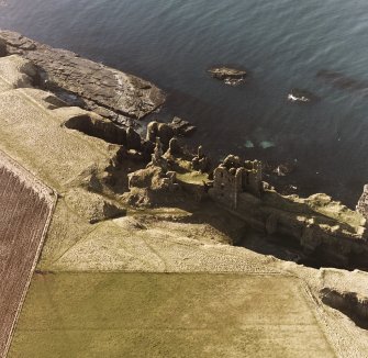 Aerial photograph showing castles Girnigoe and Sinclair, and Castle Haven Dyke