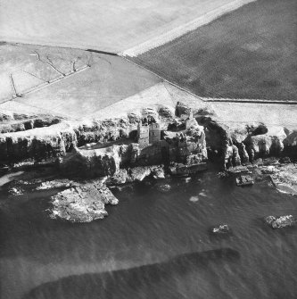 Aerial photograph showing Castles Girnigoe, Sinclair, Castle Haven Dyke and Noss Head,
North mounds