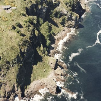 Aerial view of part of South Sutor coast battery, taken from the ESE.  Also visible are the searchlight positions.