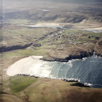 General oblique aerial view centred on the village of Bettyhill, taken from the NNE.