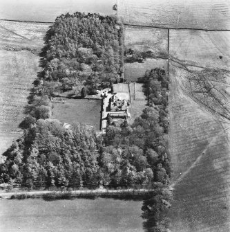 Bavelaw Castle, Fortified House and enclosures; cultivation remains.
Aerial view from West.
