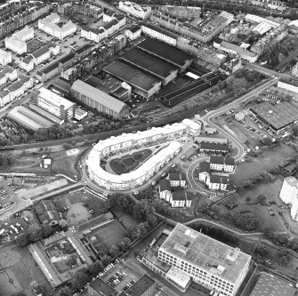 Oblique aerial view centred on Slateford Green with brewery adjacent, taken from the W.