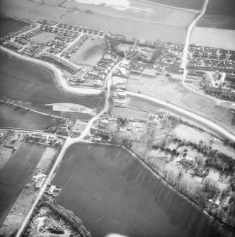 Union Canal, Gogar-Ratho.
Obilque aerial view.