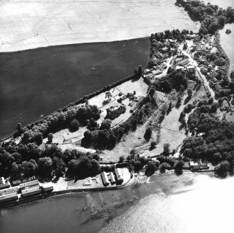 South Queensferry, Inchgarvie House.
General aerial view.