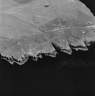 Aerial view of Orkney, South Ronaldsay, Hoxa Head, taken from the NW.  Visible is the First World War battery consisting of two open gun-emplacements with the rock-cut entrances to the magazines.