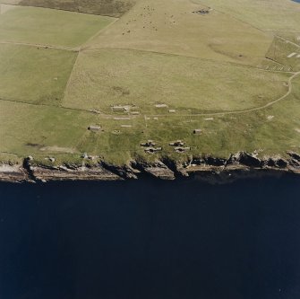 Oblique aerial view of Orkney, South Ronaldsay, Hoxa Head, Balfour Battery and lighthouse, taken from the WSW.