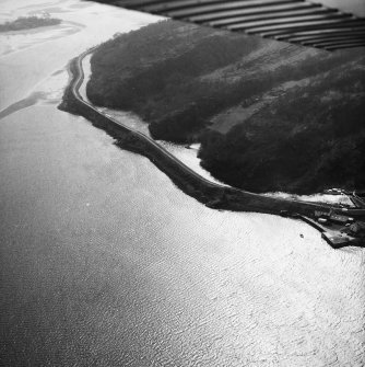 Crinan Canal.
Aerial view (NR 791 942).