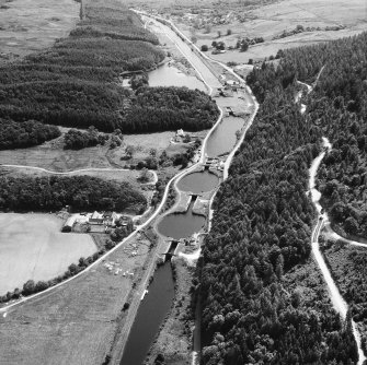 Crinan Canal and Dunnardry Locks.
Aerial view (NR 820 911).