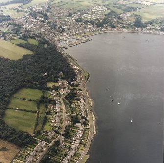 General oblique aerial view of Rothesay, taken from the NE.