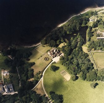 Oblique aerial view centred on Ardkinglas House, taken from the SE.