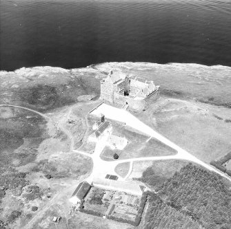 Mull, Duart Castle.
Oblique aerial view from South.