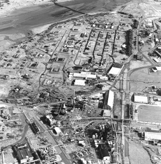 Ardeer, Nobel's Explosives Factory, oblique aerial view, centred on the fusehead production factory and sulphur house