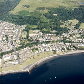 General oblique aerial view of the town, taken from the SW.