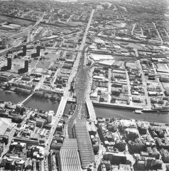 Glasgow, City Centre.
General aerial view.