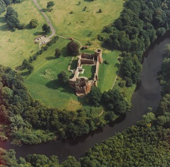 Bothwell Castle, oblique aerial view, taken from the W.