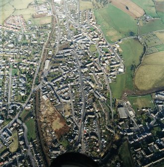 General oblique aerial view centred on the town centre taken from the SW.