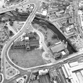 Oblique aerial view of Paisley centred on the abbey and town hall, taken from the N.
