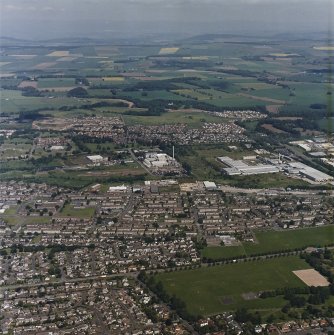 General oblique aerial view of Dundee centred on Baluniefield and Baldovie Industrial Estates, taken from the S.