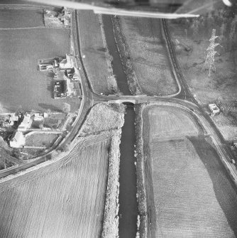 Auchmuir Bridge
Oblique aerial view.