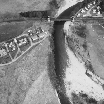 Blair Atholl, Railway Viaduct.
General oblique aerial view.