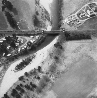 Blair Atholl, Railway Viaduct.
General oblique aerial view.