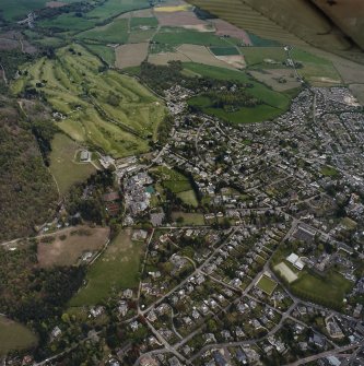 General oblique aerial view centred on Crieff, the school and hotel, taken from the W.