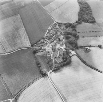 Fowlis Wester.
General oblique aerial view.