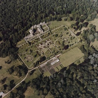 Drummond Castle.
General aerial view.