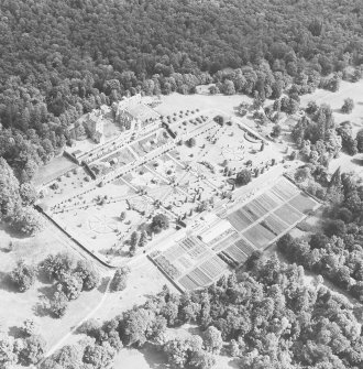 Drummond Castle.
General aerial view of house, keep, gardens.