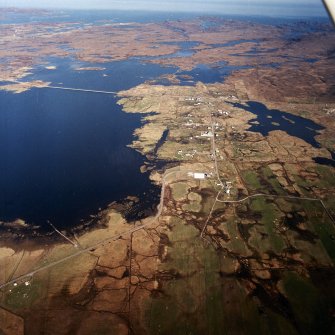 Oblique aerial view centred on the township, taken from the WNW.