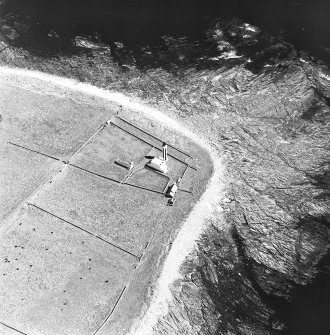 Oblique aerial view of Sanday, Start Point Lighthouse, lightkeeper's house and steading, taken from the SW