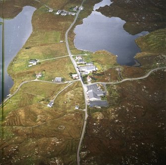 Oblique aerial view centred on the township, taken from the NNW.