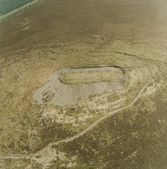 Oblique aerial view of Tap O' Noth vitrified fort, taken from the SE.