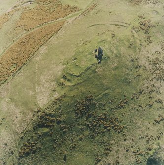 Oblique aerial view centred on the remains of the fort taken from the NE.