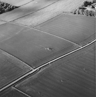 Kirkton of Bourtie recumbent stone circle, oblique aerial view, taken from the SW.