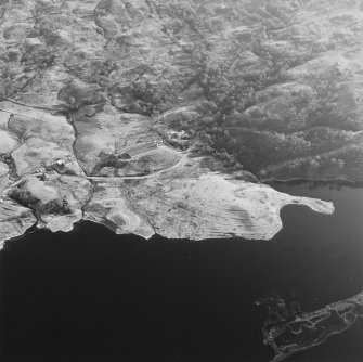 Oblique aerial view of Duart centred on the remains of the township, rig, field-system and head-dyke, taken from the WNW.