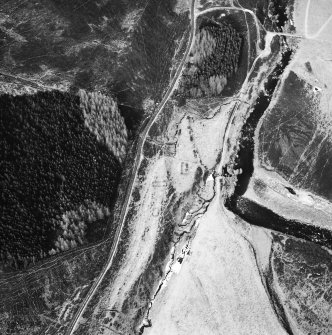 Stronetoper, oblique aerial view, taken from the S, centred on the remains of a township.