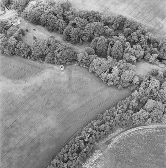 Green of Invermay, oblique aerial view, taken from the SSW, centred on the cropmark of an enclosure, and Invermay House dovecot. Parts of a pit-alignment are visible as cropmarks in the centre left of the photograph.