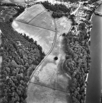 Dunkeld.
Oblique aerial view from West.