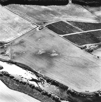 Links, oblique aerial view, taken from the NNE, centred on the cropmarks of a moated site.