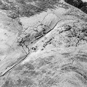 Oblique aerial view centred on the remains of the township, rig and head-dyke, taken from the ESE.